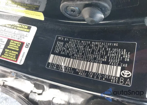 2015 Toyota Corolla Le Plus z USA, uszkodzony, nr VIN 5YFBURHE6FP341919